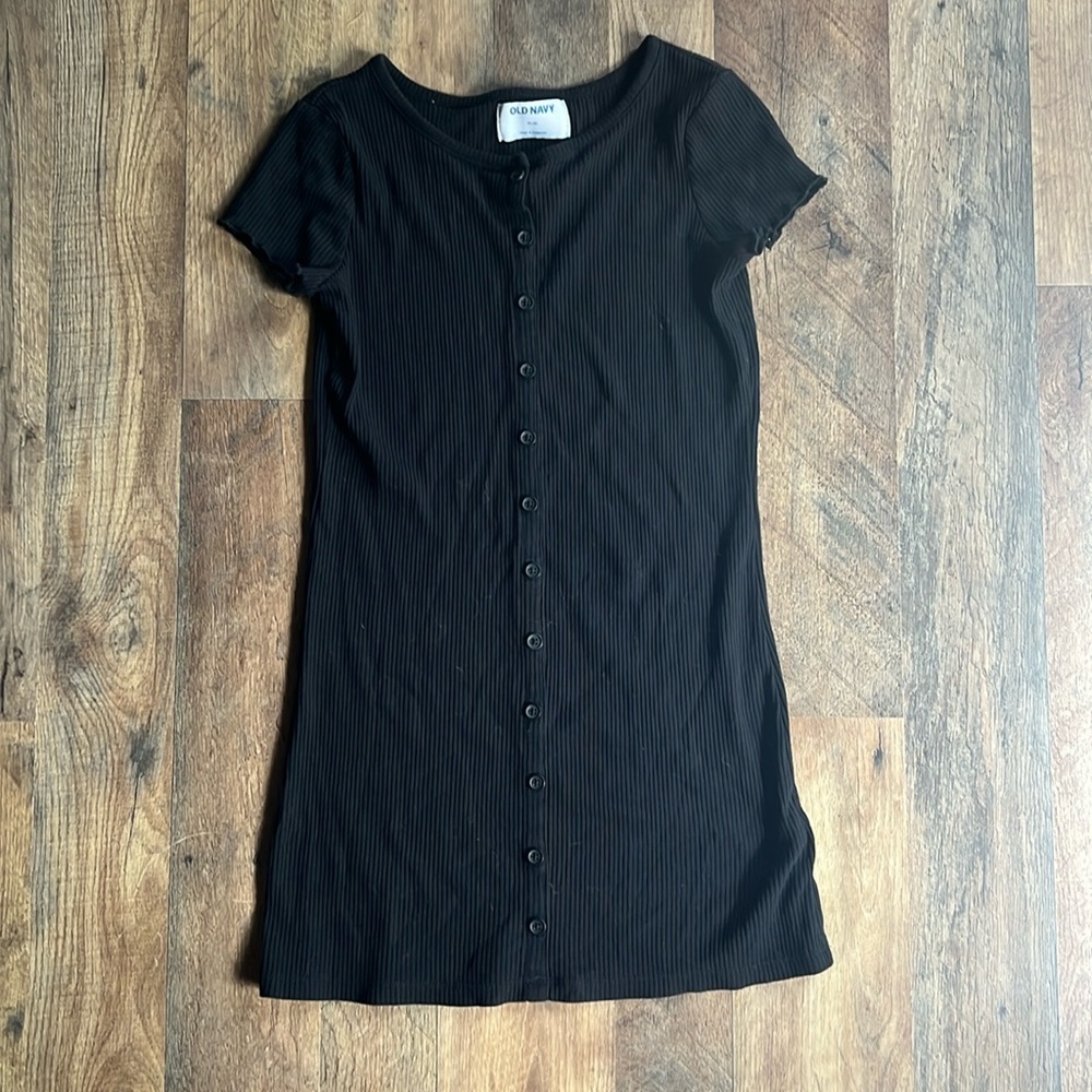 Short-sleeve rib-knit button-front dress